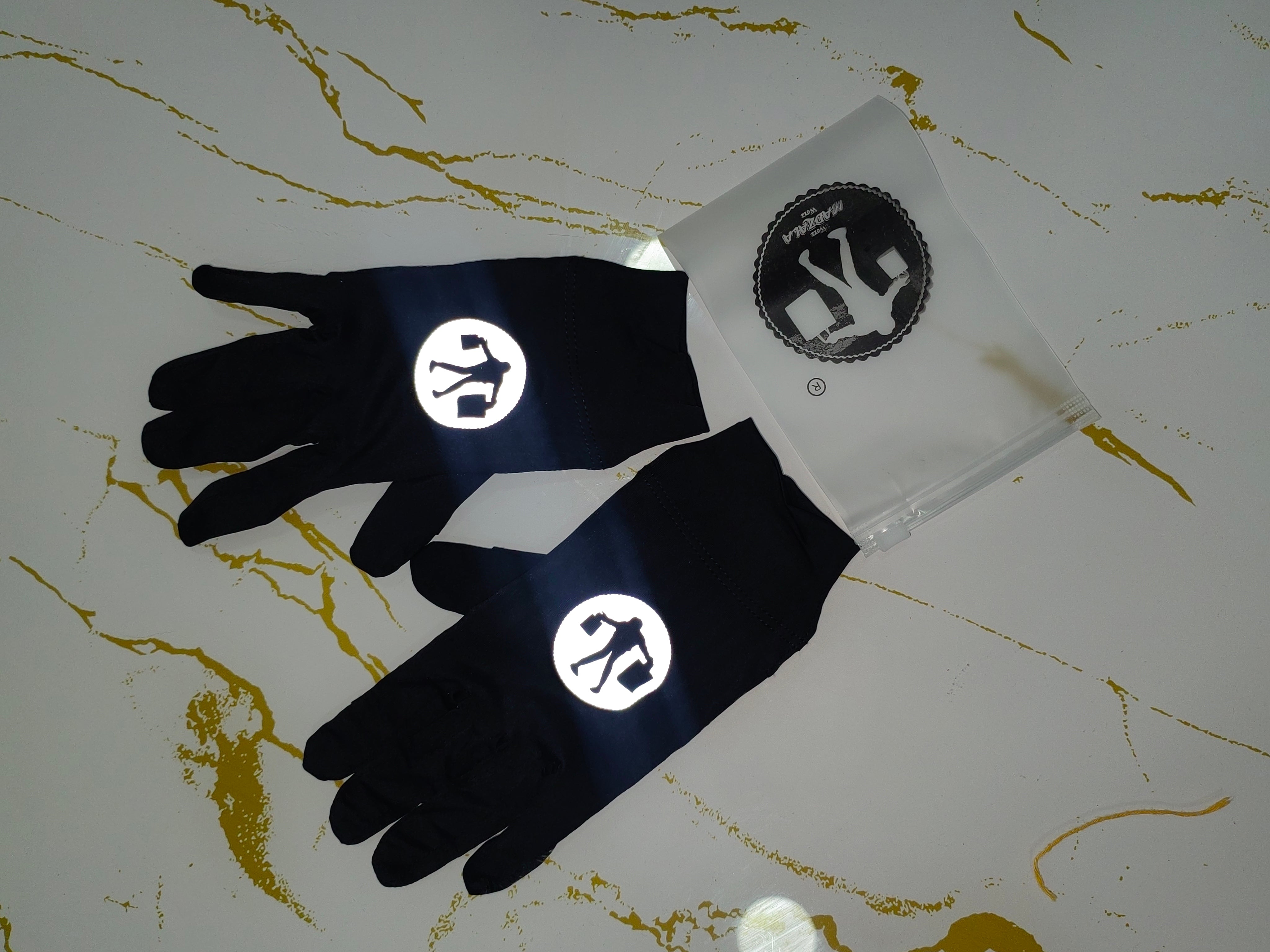 Glove